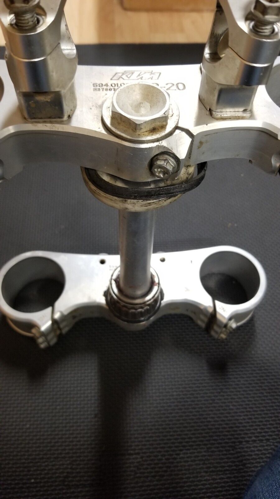 KTM Triple Clamp Adjustable Offset 20mm 2011 250 XC 2T 594010340 594010310 (SW)