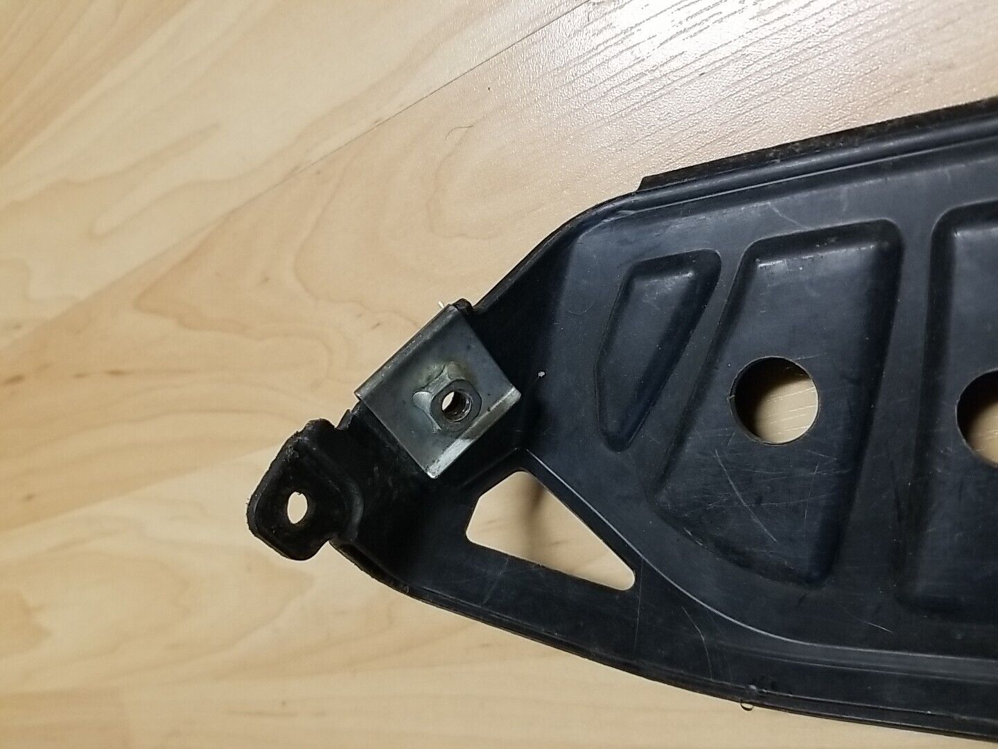 2014 - 2018 Yamaha YZ250F Air Box Cleaner Case Cap 1SL-14422-00-00 WR YZ 250F 9E