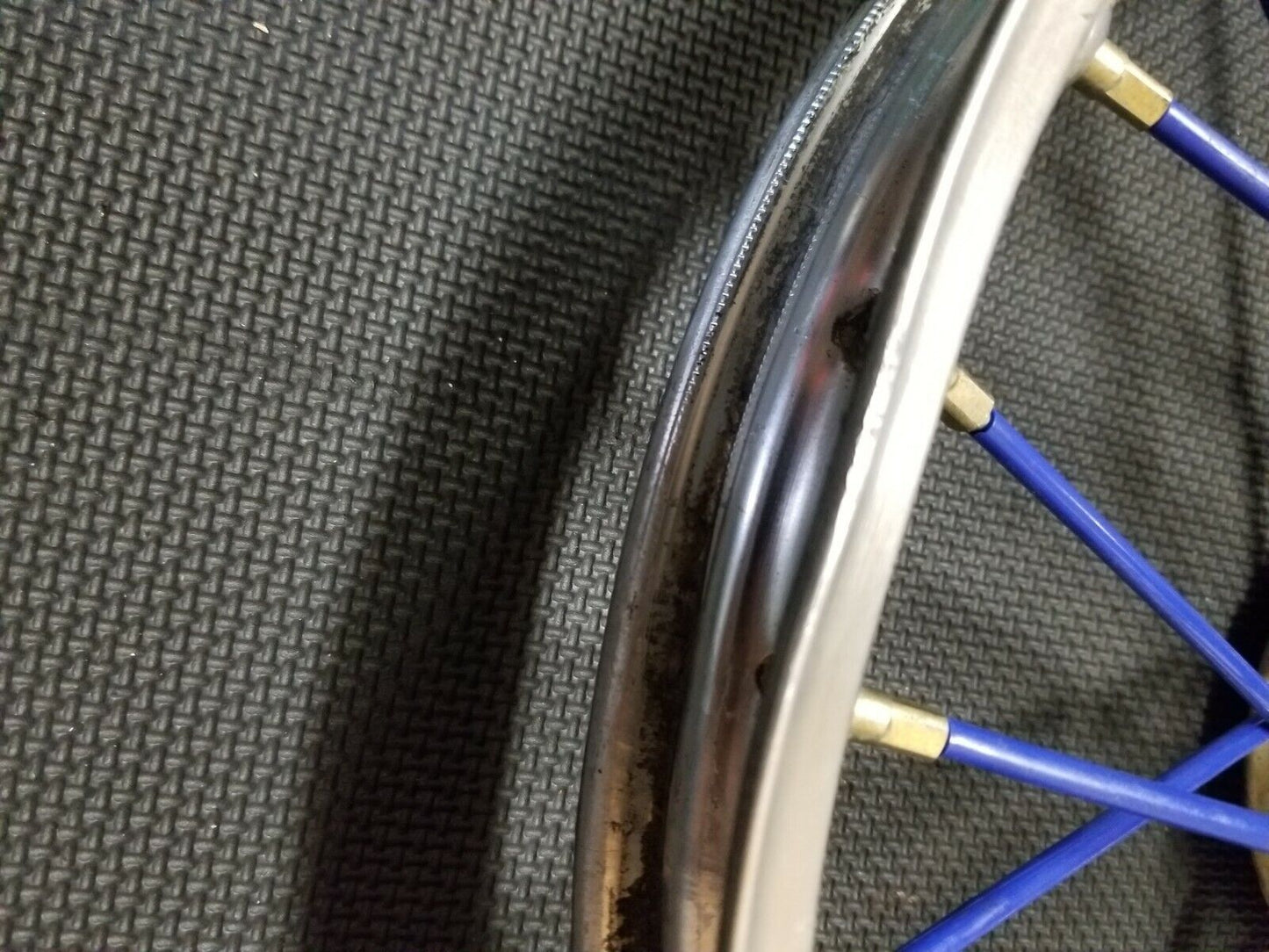 1998 - 2000 Kawasaki KX80 KX 80 Front Wheel 41090-1109