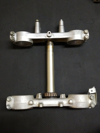 1999 2000 Kawasaki KX125 KX 125 Triple Tree Assembly Clamp 44037-1371 44039-1292