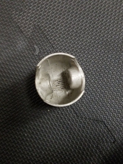NOS Yamaha OEM Piston STD 1994-2001 YZ 80 YZ80 4ES-11631-01-B0 (3BP)